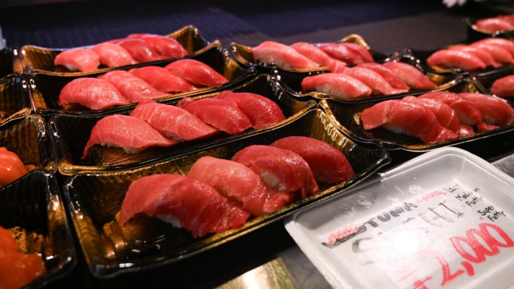 A machine using ultrasound and AI can gauge the fattiness of a tuna fish