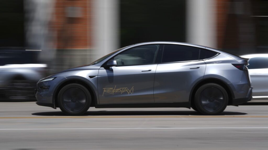 Federal regulators are looking into videos of robotaxi mishaps in Texas