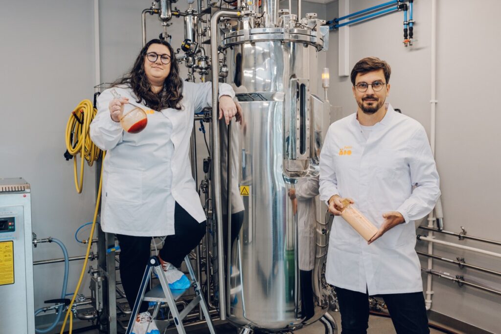 Startup Battlefield company ÄIO invented a method to make edible fat from ag waste like sawdust