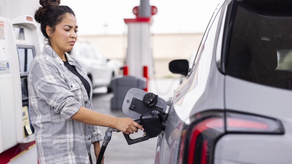 Gas prices hit record high for Labor Day weekend